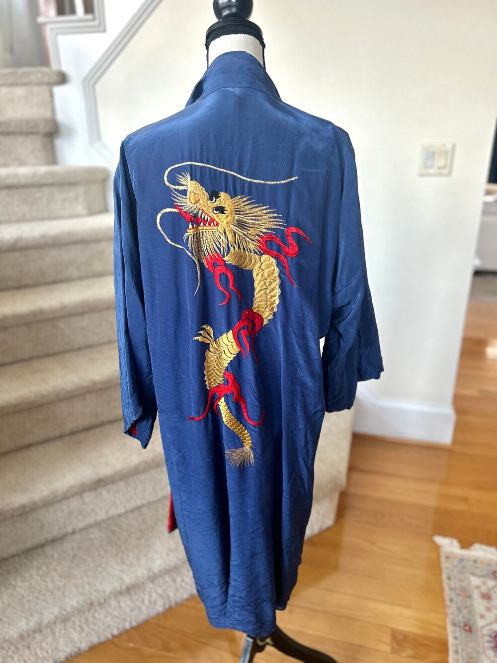 Vintage 40s Hollywood Regency Blue Red Dragon Embroidered Kimono Robe Pin Up